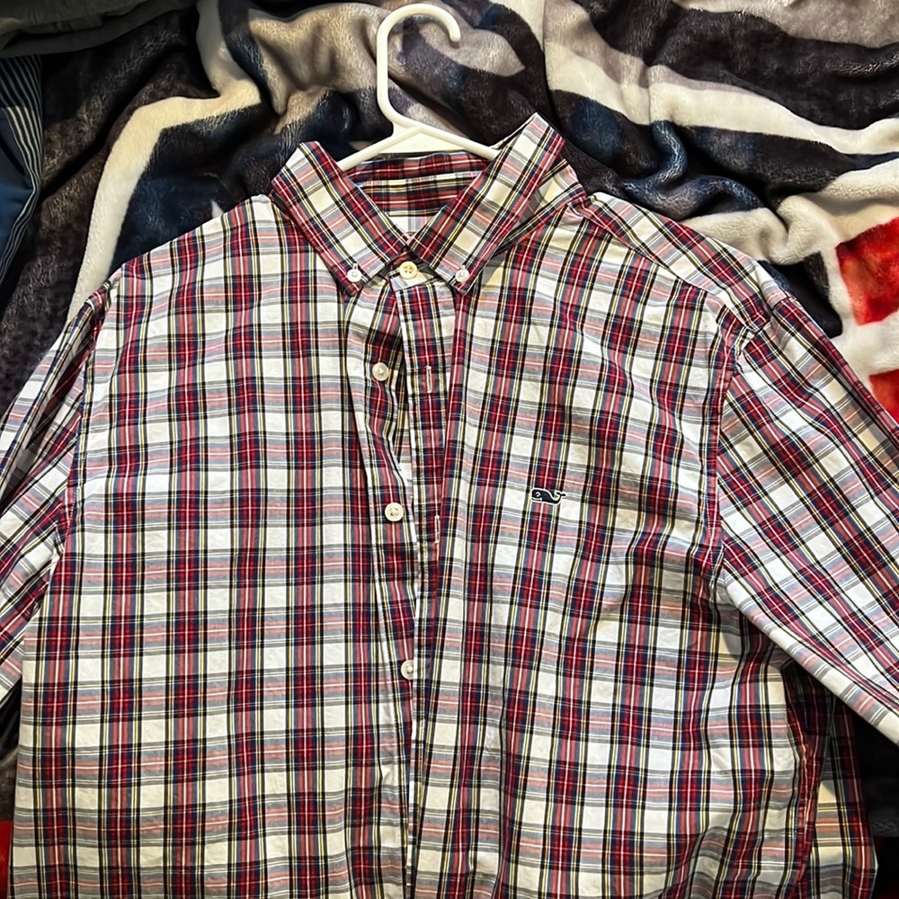 Vineyard Vines dress shirt